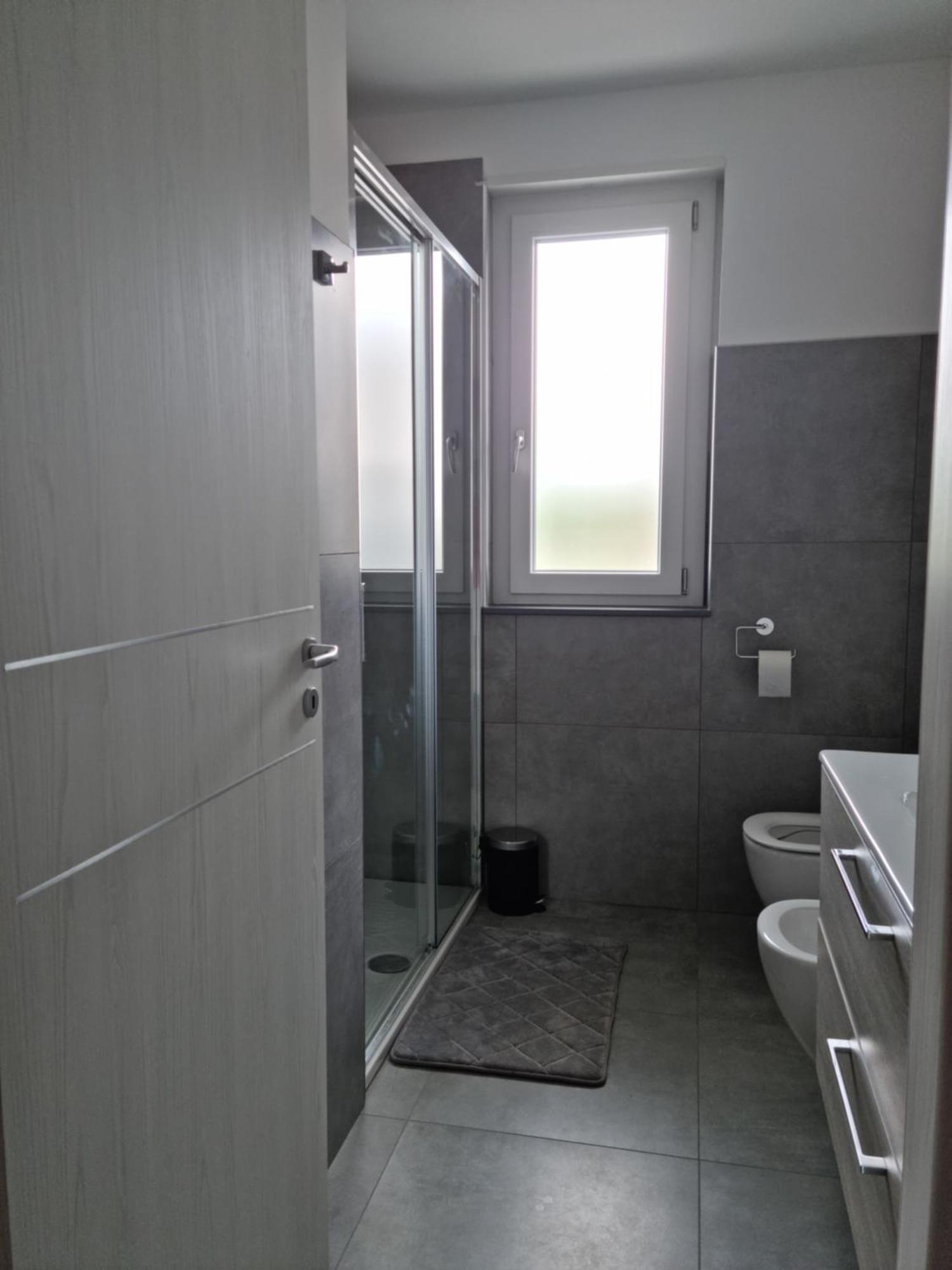 Kd Apartment, Accogliente, Moderno E Spazioso. Castel Di Sangro Luaran gambar